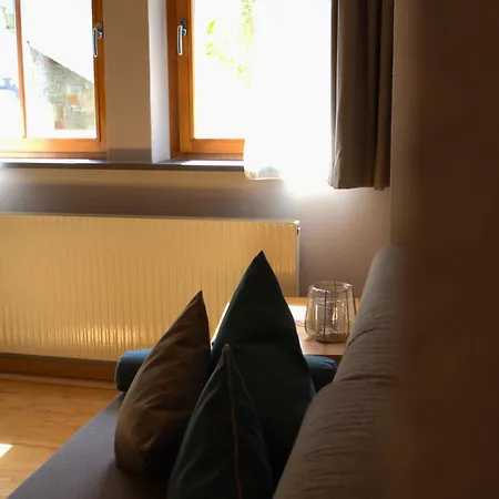 Haus Schroecker * 加舒恩